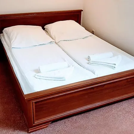 住宿加早餐酒店 卡尼亚客房旅馆